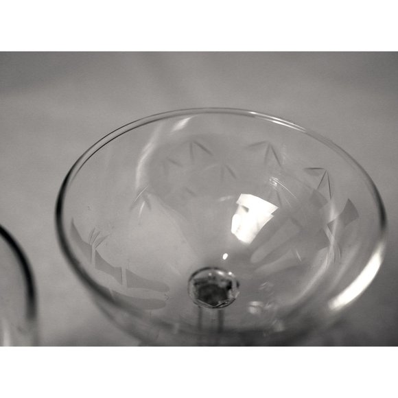 Mid Century Sasaki Bamboo Glasses - Set of 11 - Etched Bamboo Chinoiserie - Picture 9 of 9